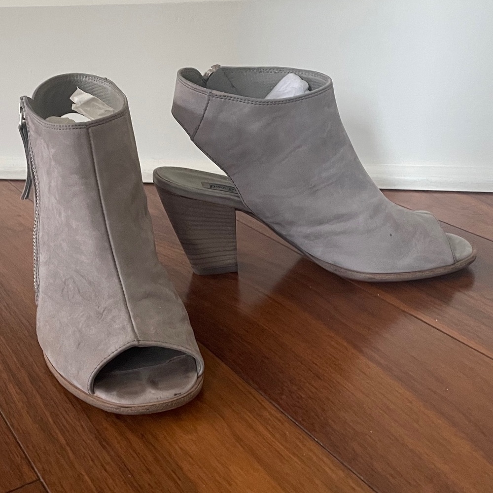 Paul Green Suede Stacked Heel Open Toe Bootie sz 7.5 US